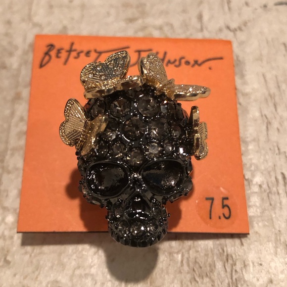 Betsey Johnson Jewelry - 💀 Betsey Johnson Halloween Skull / Butterfly  Ring